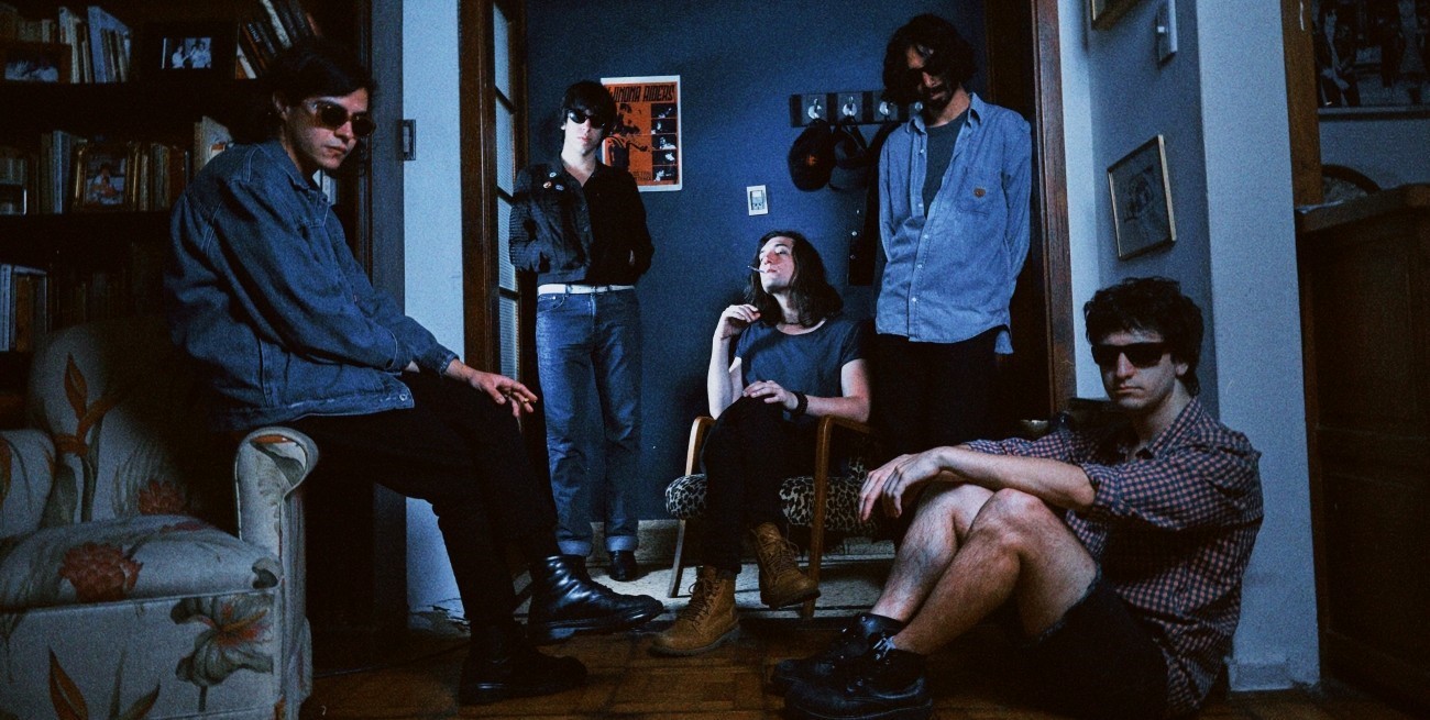 Winona Riders llega para mostrar "No hagas que me arrepienta"