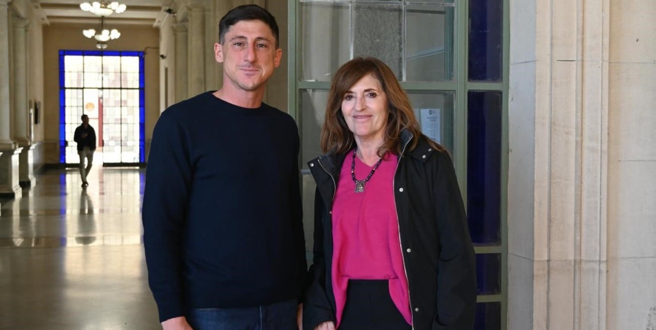 Paco Garibaldi y Chuchi Molina proponen una Constitución "moderna y sin privilegios"