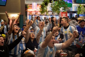 El fervor por el logro deportivo tuvo eco en los sitios de apuestas ilegales. Agencia Xinhua