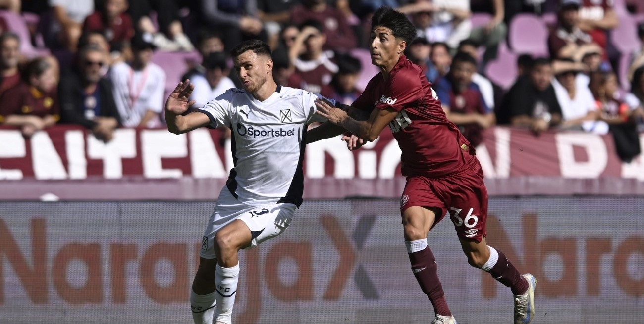 En un partido con jugadas polémicas, Independiente igualó 1-1 ante Lanús