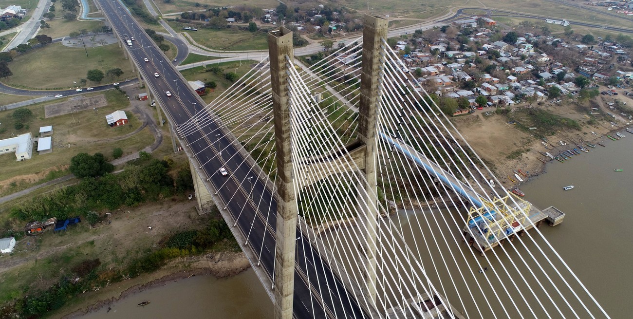La concesión vial de Nación cobra su primer tramo, que incluye al puente Rosario–Victoria