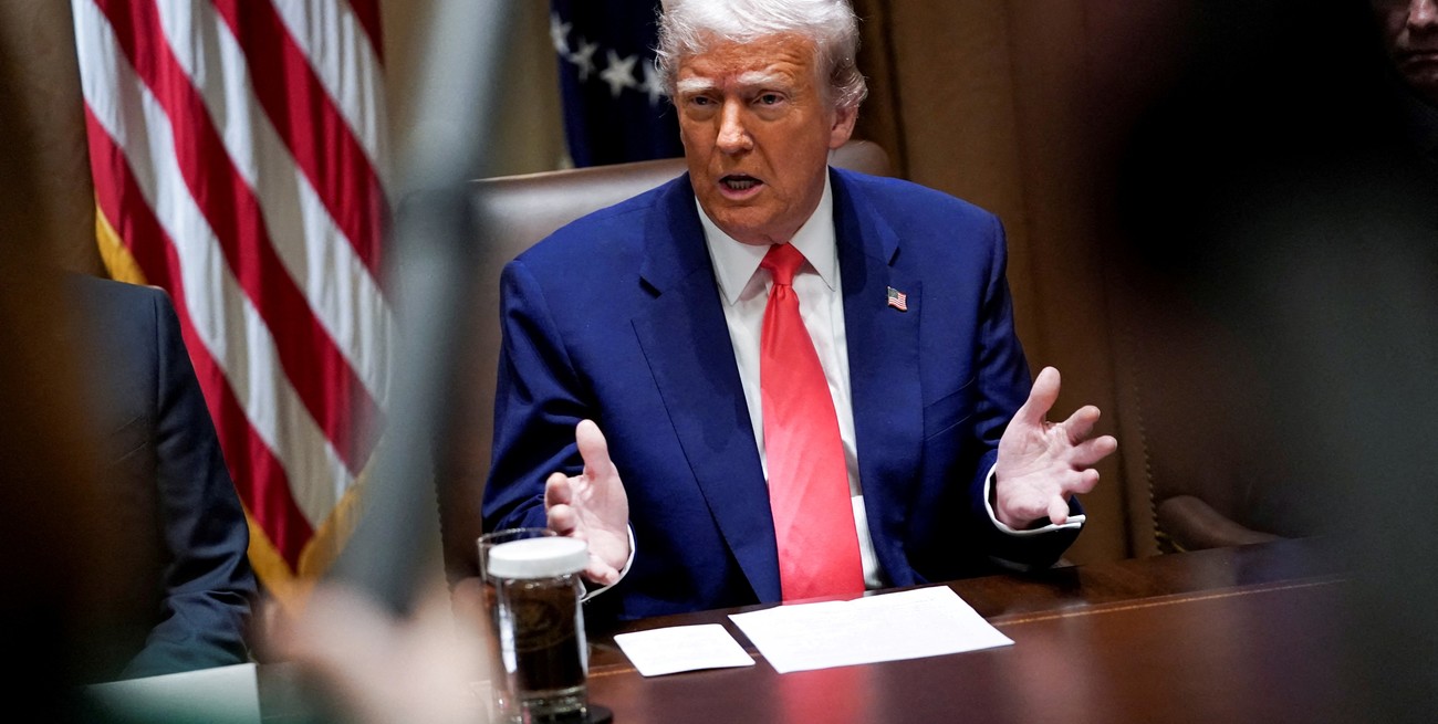 Trump endurece la guerra comercial: sube al 145% los aranceles a China y se hunden los mercados