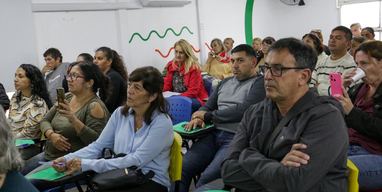 Con un centenar de inscriptos, comenzaron las formaciones del PRO.CA.VE para vecinalistas