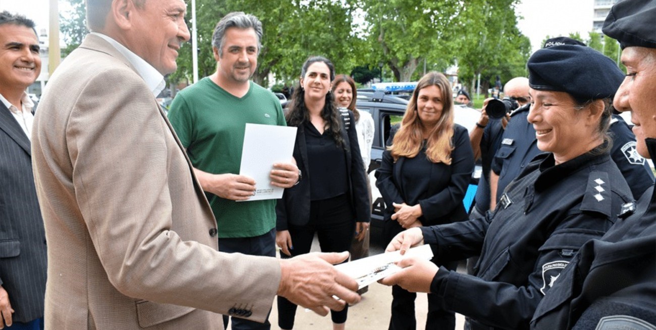 San Lorenzo: reconocieron a agentes policiales que rescataron a un hombre en el río Paraná