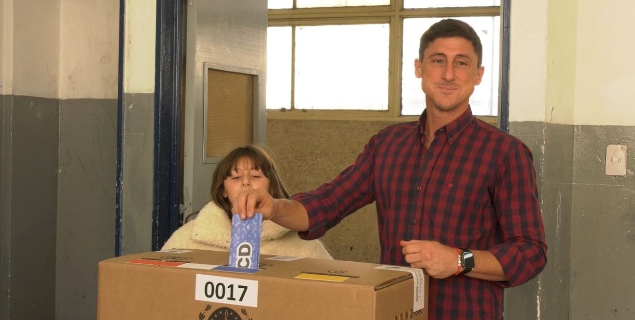 Garibaldi emitió su voto y respaldó la reforma constitucional: “Es un momento trascendental”