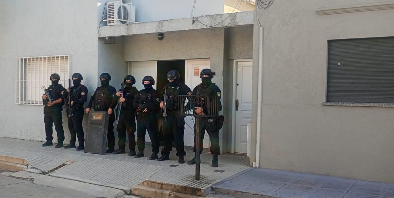 Una investigación por violencia de género llevó a encontrar un arsenal en la ciudad de Santa Fe