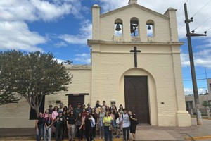 Alumnos y docentes pudieron visitar los principales espacios y sitios históricos de la localidad.