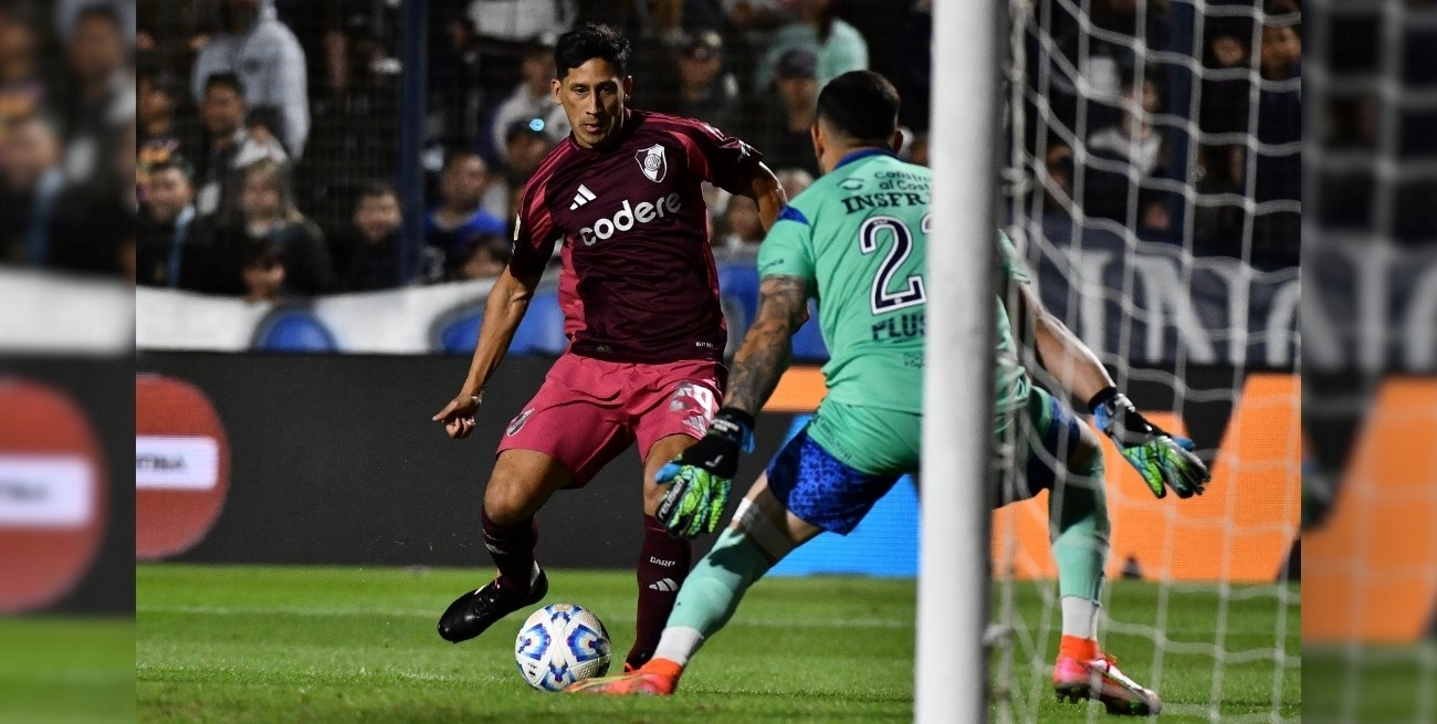 River goleó en La Plata y se metió entre los 16 mejores