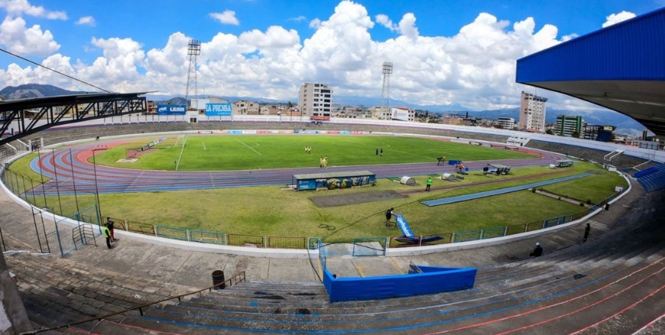 Unión hace base en Quito y este martes entrena en "El Nacional"