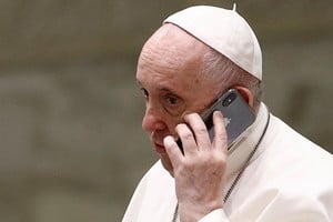 Una llamada en medio del conflicto mostró el costado más humano del Papa.