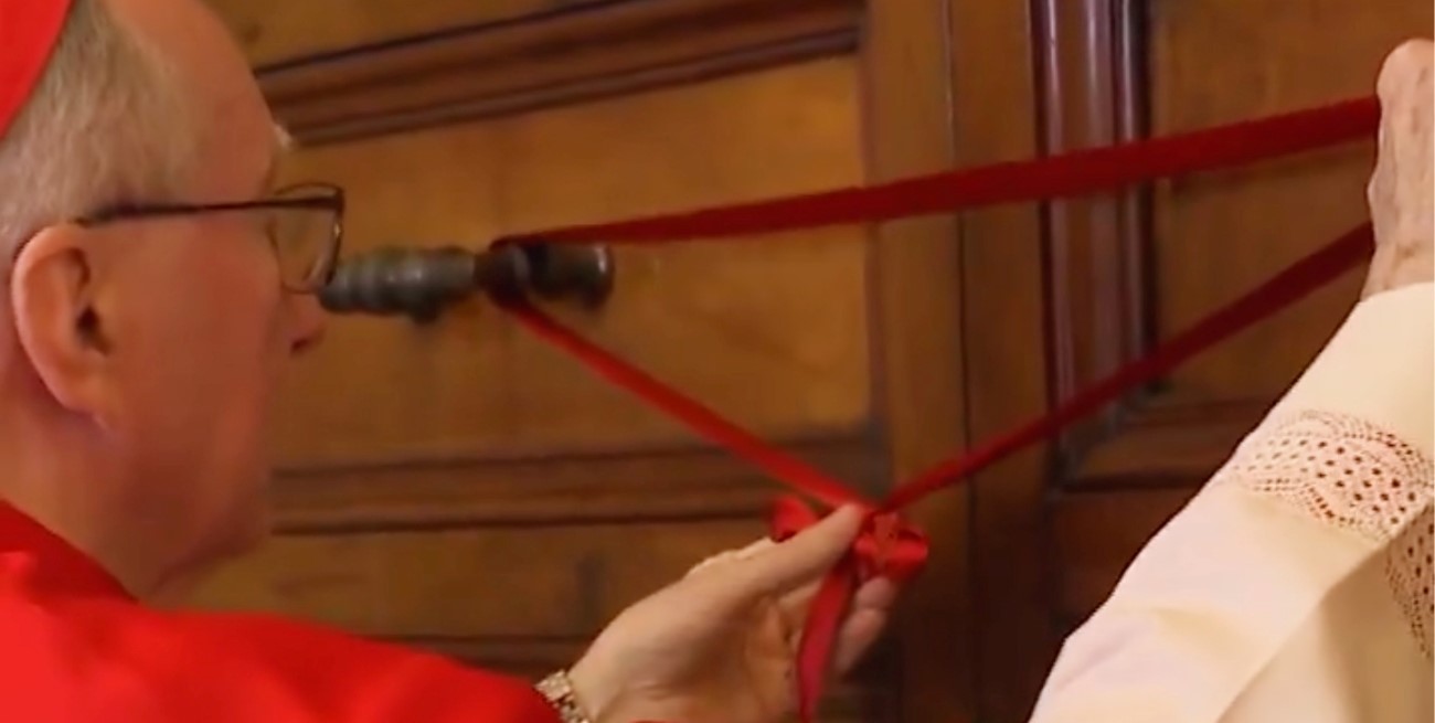 Sellaron los apartamentos del papa Francisco tras su fallecimiento