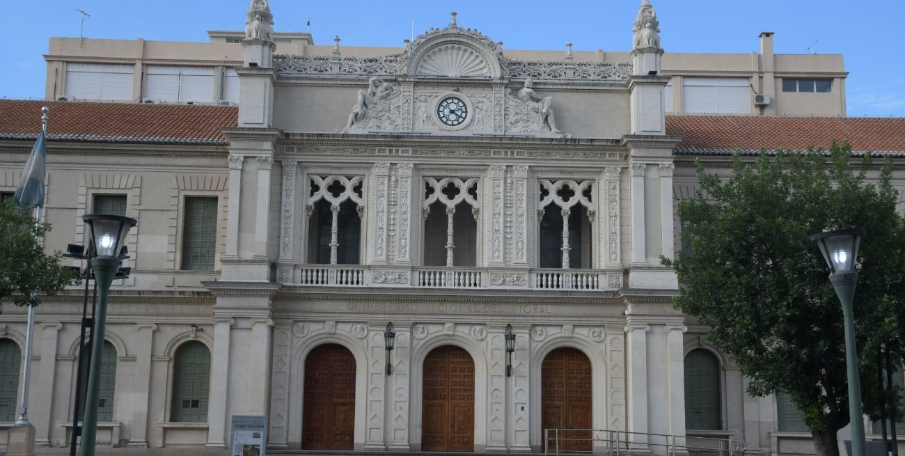 Sábado de súper política: el retiro espiritual del gobierno y dos encuentros para analizar la Reforma Constituyente