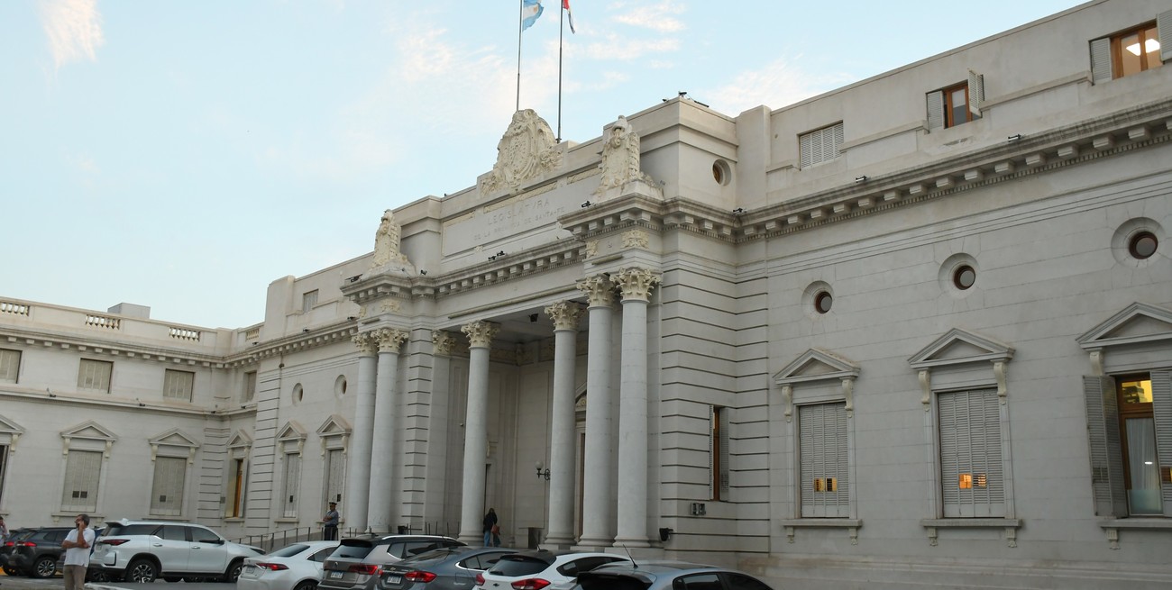 En Legislatura, sesión conjunta, asamblea y convocatoria a Senado y a Diputados