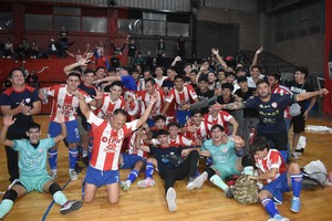 Unión venció a Colón en el barrio Centenario. Crédito: Federico Mesa