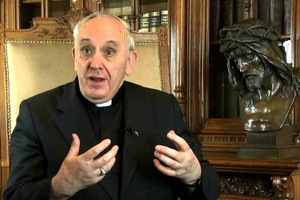 Jorge Bergoglio, arzobispo de Buenos Aires. Una época marcada por tensiones políticas.