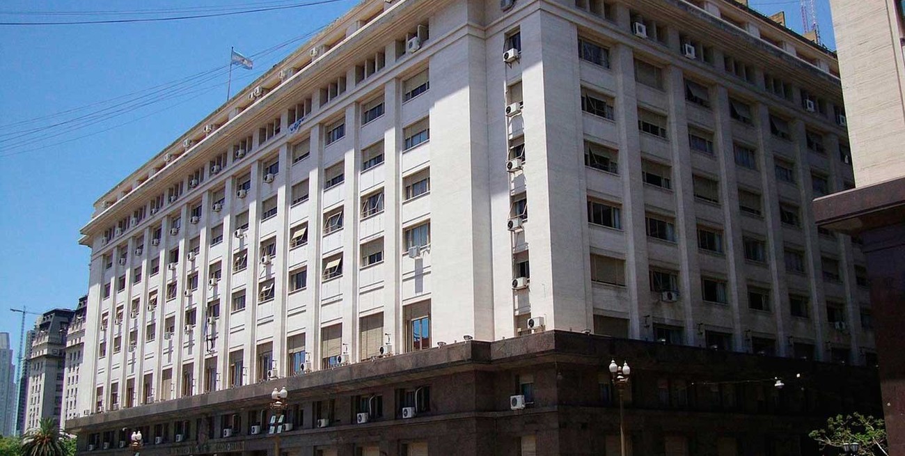 Nación y provincias contabilizan superávit consolidado por primera vez en 20 años