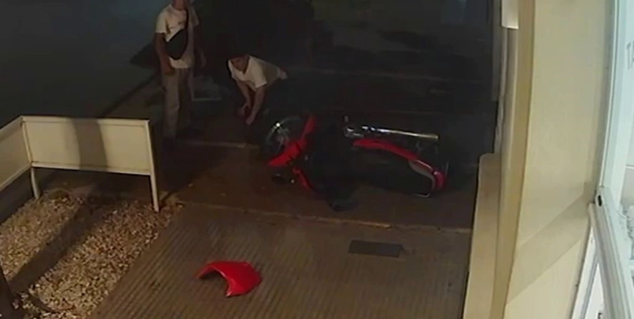 Seguirán presos dos jóvenes acusados de un audaz robo en la zona de la Recoleta