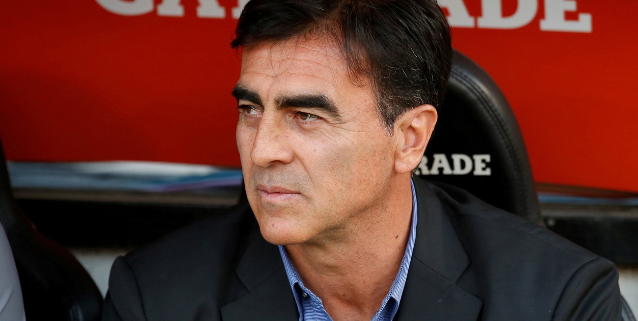 El cafferatense Gustavo Quinteros es uno de los principales apuntados como DT de Boca