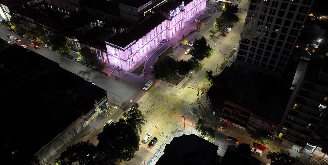 Habilitan el tránsito en la esquina de 9 de Julio y bulevar tras un año de trabajo en el socavón
