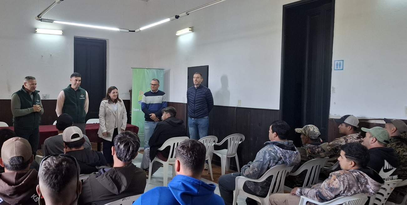 Entregaron credenciales a baqueanos guías en San Javier para la temporada 2025