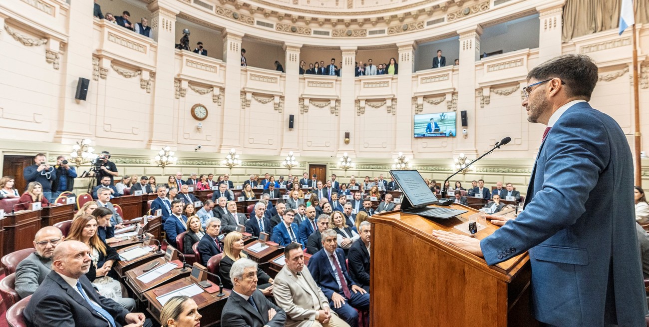 El modelo Santa Fe sigue siendo de diálogo