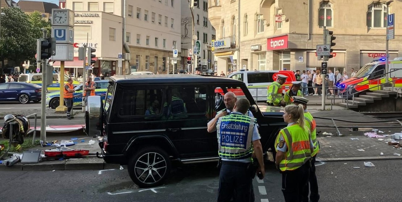 Arrestaron a un conductor que atropelló a una multitud en Alemania