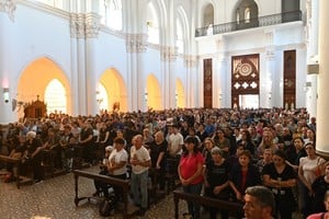 Misa de Monseñor Fenoy este sábado por la tarde. Crédito: Luis Cetraro