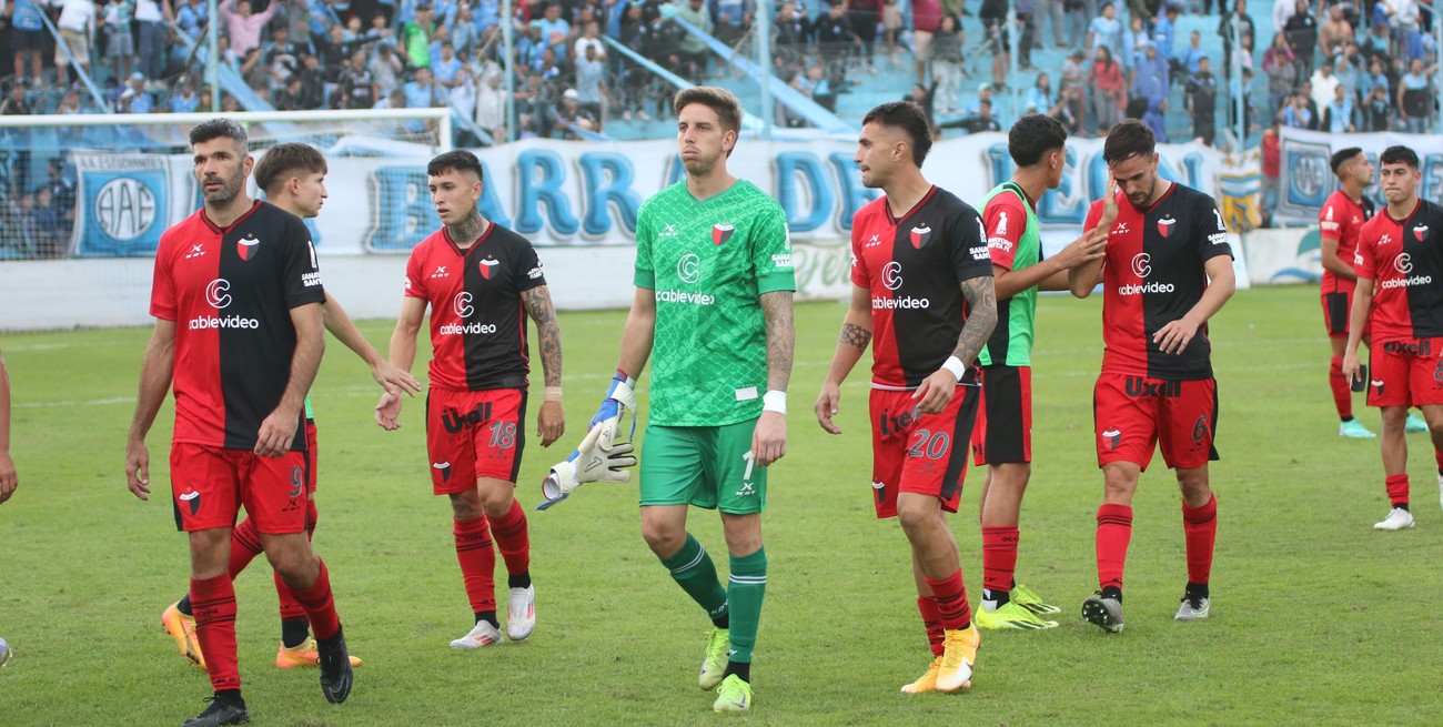 Nada ni nadie se apiada de Colón: sexta derrota al hilo