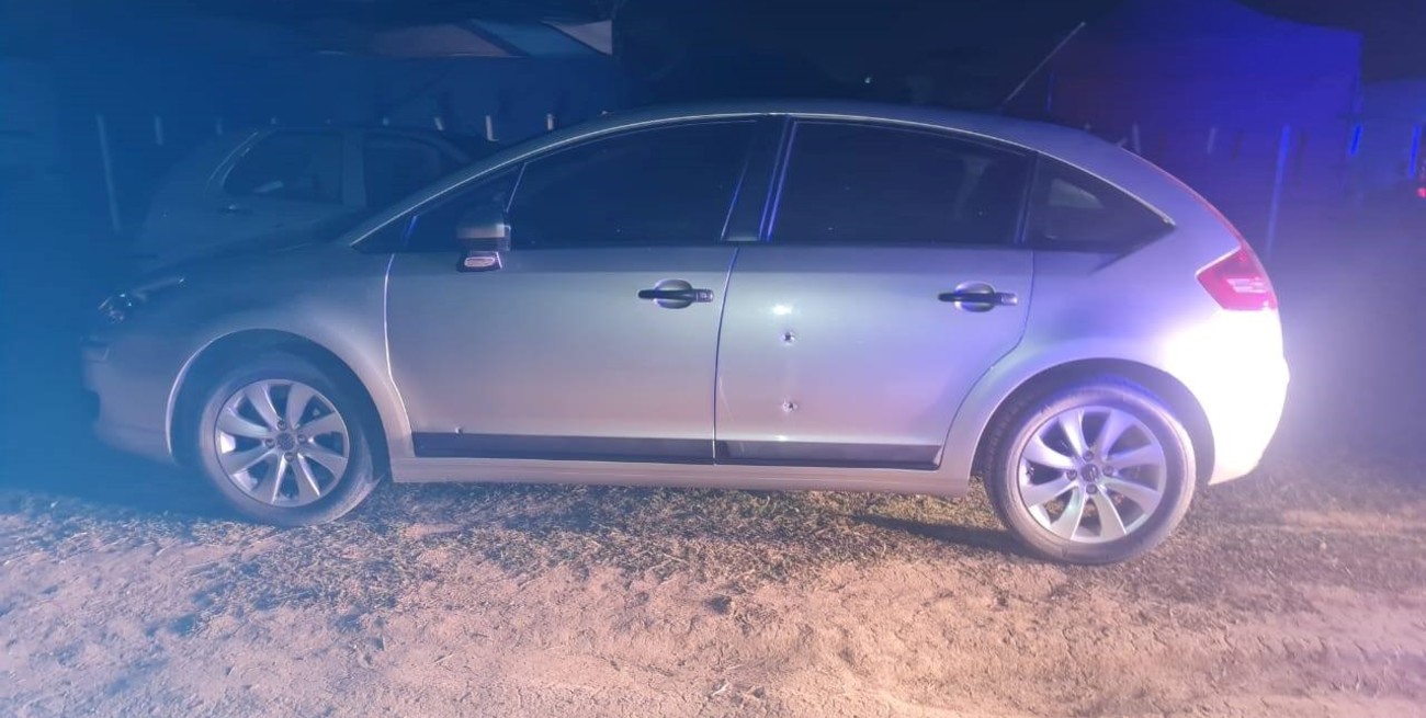 Entre López y Gálvez: denunciaron un auto por actitud sospechosa y la conductora dijo que le balearon el coche