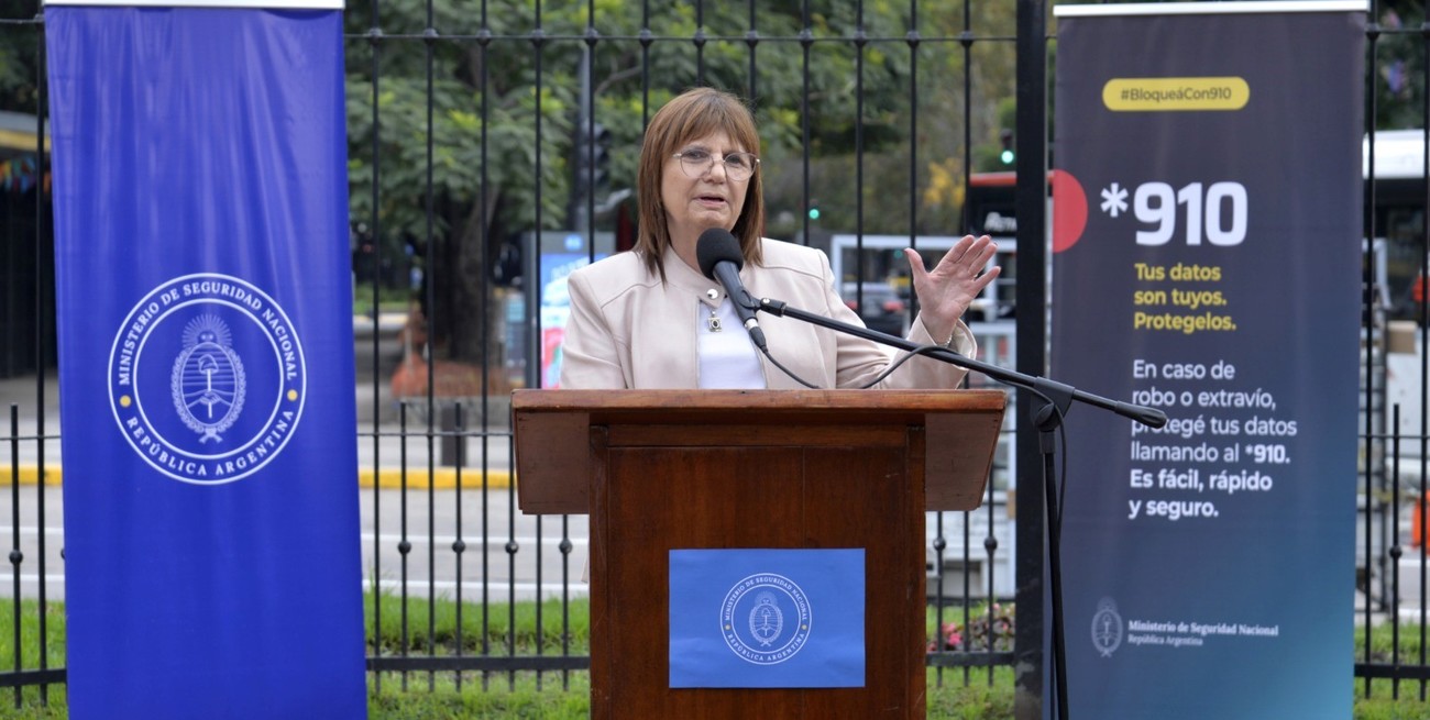Bullrich presentó la Línea *910 para bloquear celulares robados en todo el país