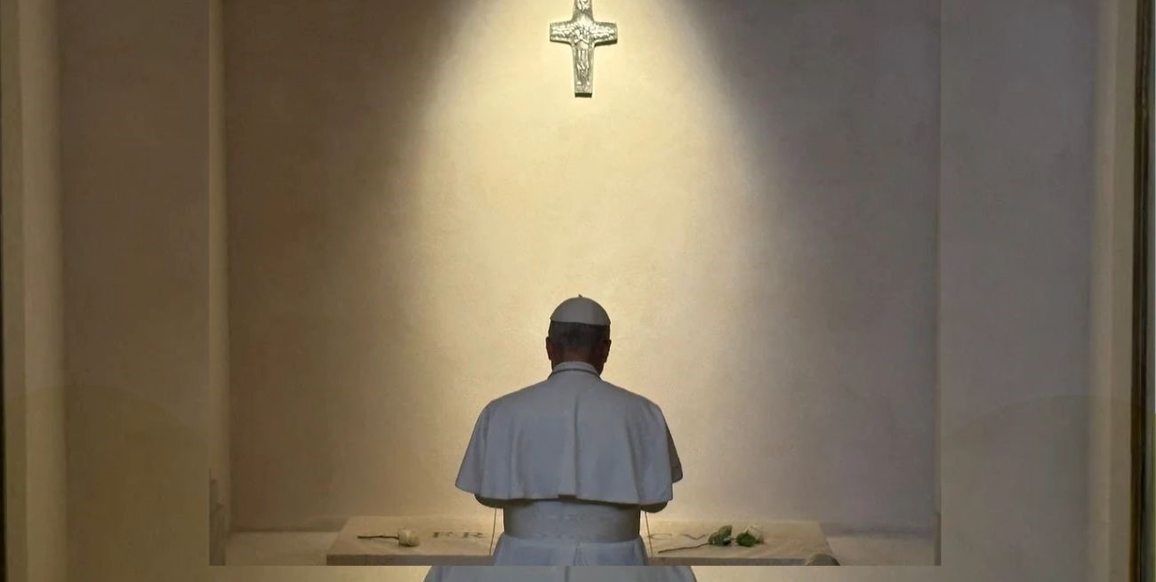 León XIV rindió homenaje a Francisco en Santa María la Mayor