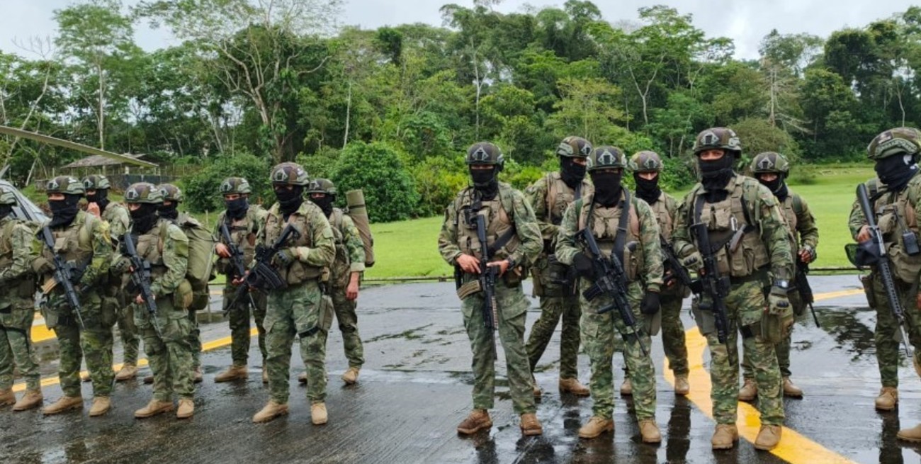Ecuador intensifica su lucha contra guerrilla colombiana