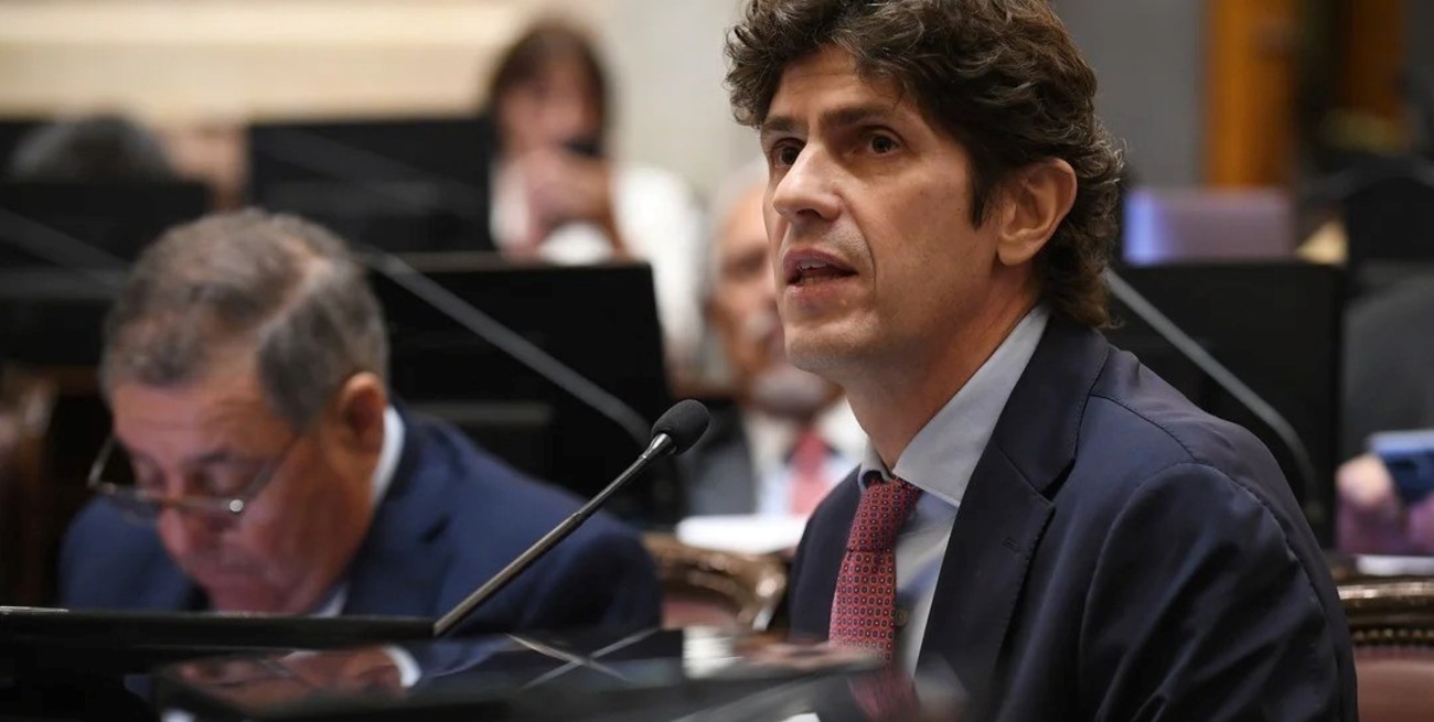 Lousteau acusó a Milei de tener un pacto de "impunidad" para blindar a su gobierno 