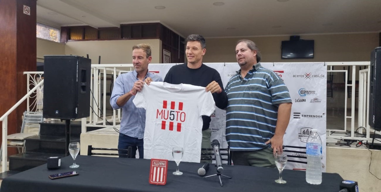 Damián Musto formalizó su llegada a Alumni de Casilda