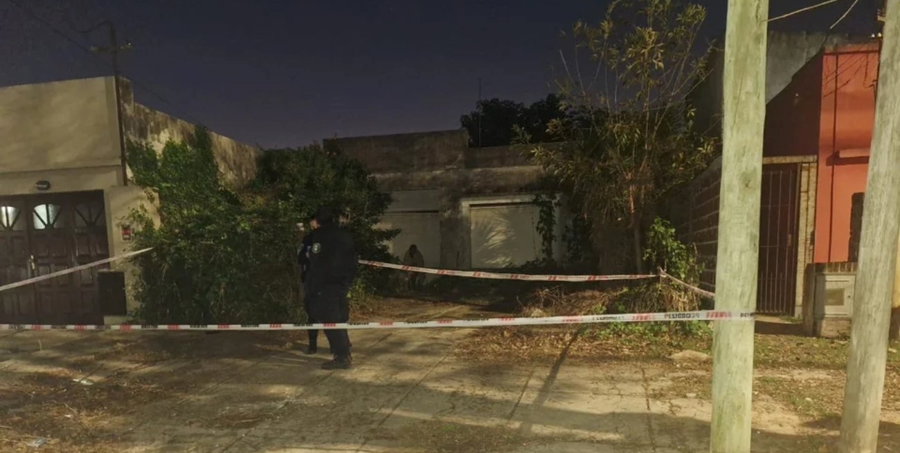 Horror en La Plata: un hombre convivió casi cuatro años con el cadáver de su madre 