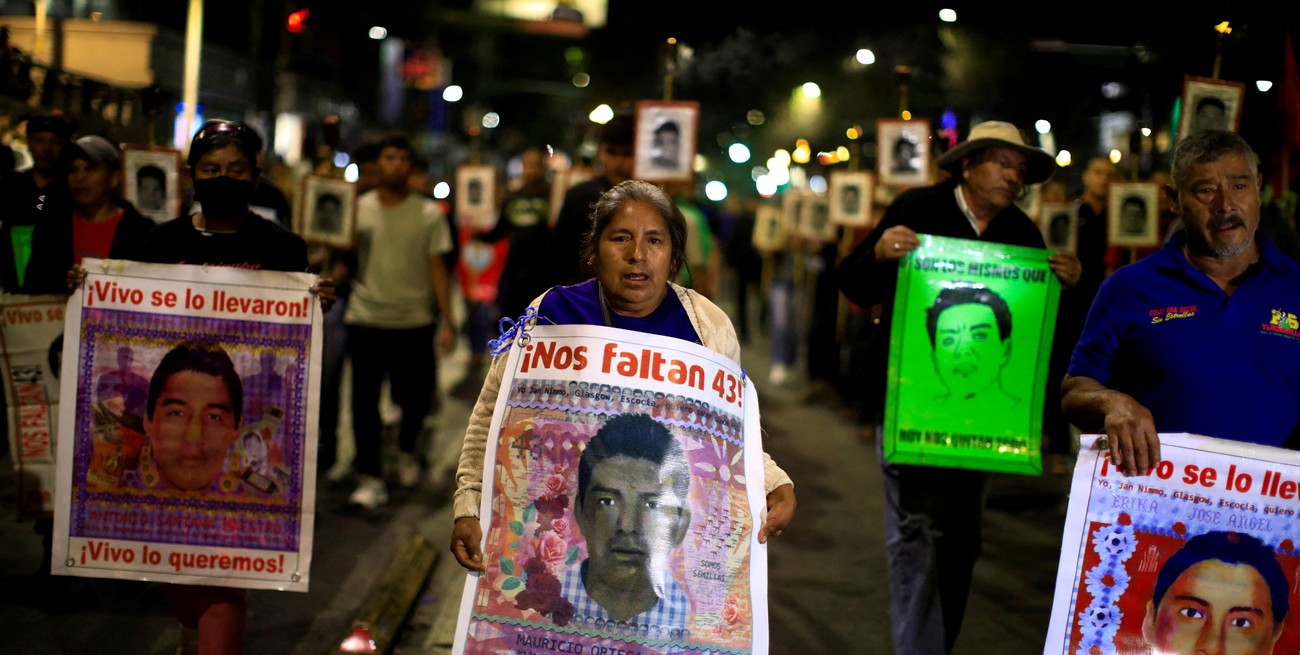 Detuvieron a una exjueza vinculada a la desaparición de los estudiantes de Ayotzinapa