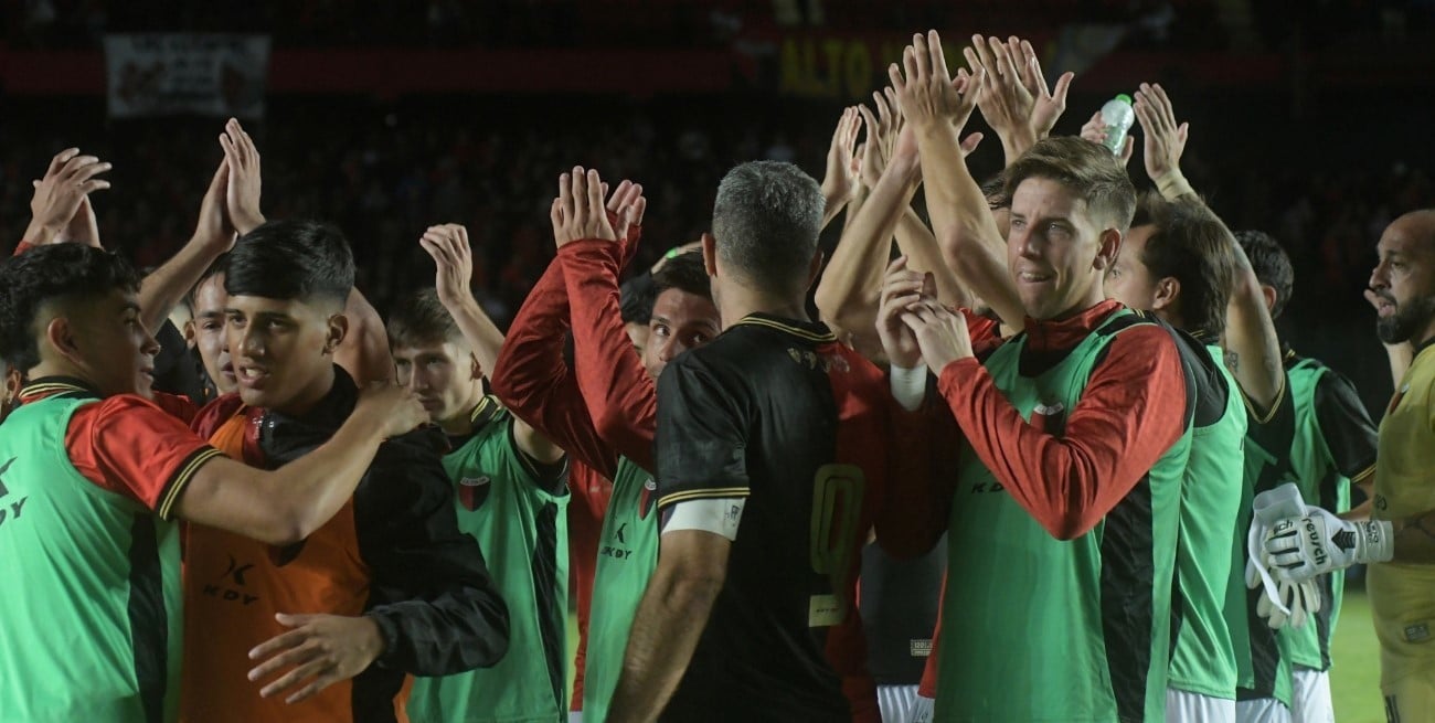 Colón y la intención de hacerse el "Gallito" en su visita a Deportivo Morón