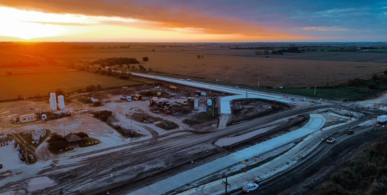 Avanza la construcción de la rotonda entre las rutas 4 y 80-S en el acceso a Progreso