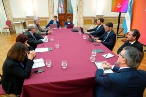 El encuentro realizado en la sede Rosario del gobierno provincial.