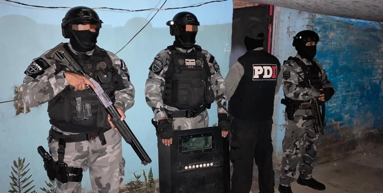 Múltiples allanamientos por microtráfico; secuestraron drogas, armas y dinero