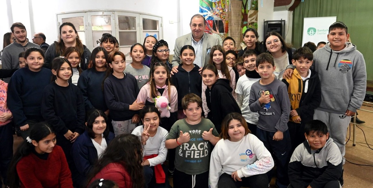 EcoEscuelas: alumnos de 5to grado de la ciudad de Santa Fe comienzan a recolectar envases PET
