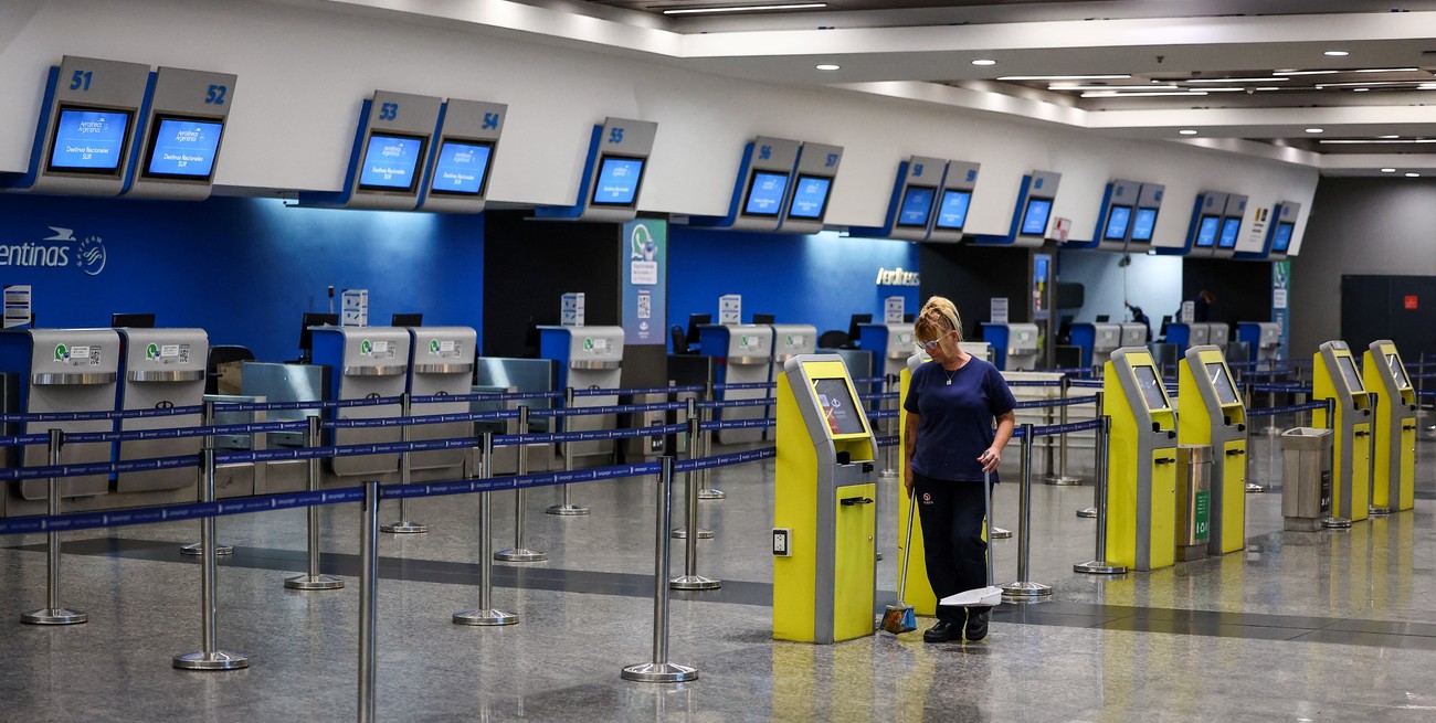Asambleas de pilotos en Aeroparque: los vuelos podrían sufrir demoras este jueves