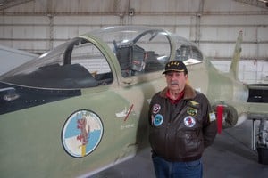 Calvo expuso que este proyecto no solo reconoce el valor histórico de una aeronave que forma parte de nuestra identidad como Nación.