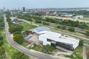 En el aire. Así se ve el área de boliches desde el drone de El Litoral. Crédito: Fernando Nicola