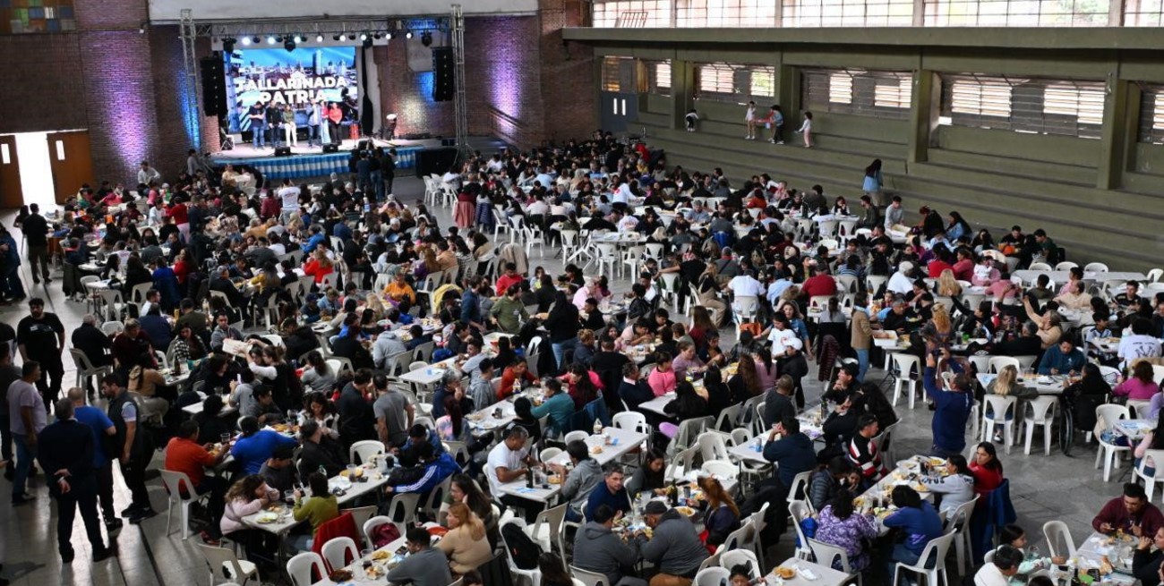 Unidos por la Patria: mil santafesinos compartieron un almuerzo para celebrar el 25 de mayo en Santa Fe
