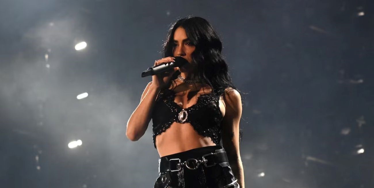 Lali Espósito deslumbró en Vélez: emoción y baile con Moria Casán 