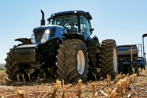 El interés del mercado quedó evidenciado en las ofertas recibidas, que superaron los 6 millones de dólares, lo que confirma la confianza de los inversores en el perfil productivo y financiero de la compañía.