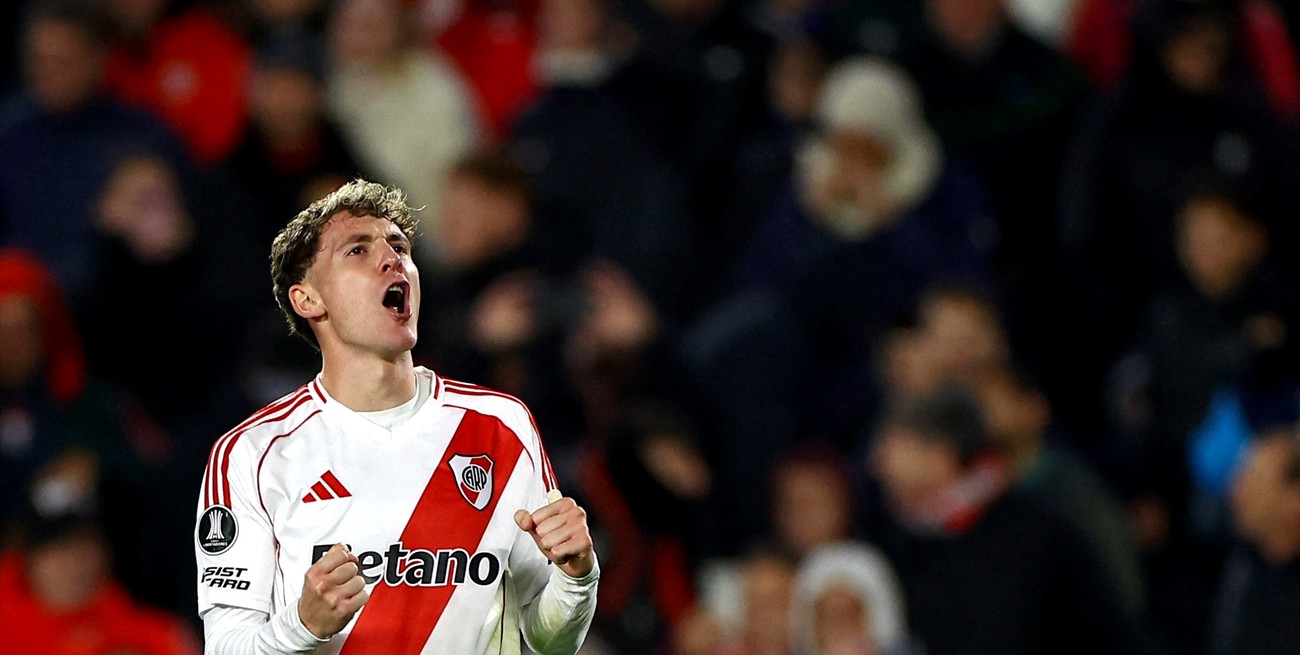 River empató 1 a 1 con Universitario de Perú y terminó primero en el Grupo B