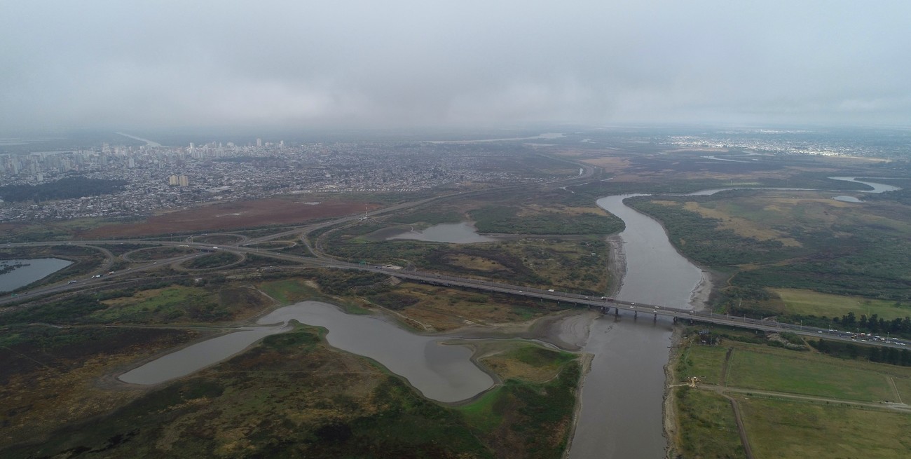 Tránsito reducido y demoras sobre la autopista Rosario - Santa Fe en el acceso a la capital