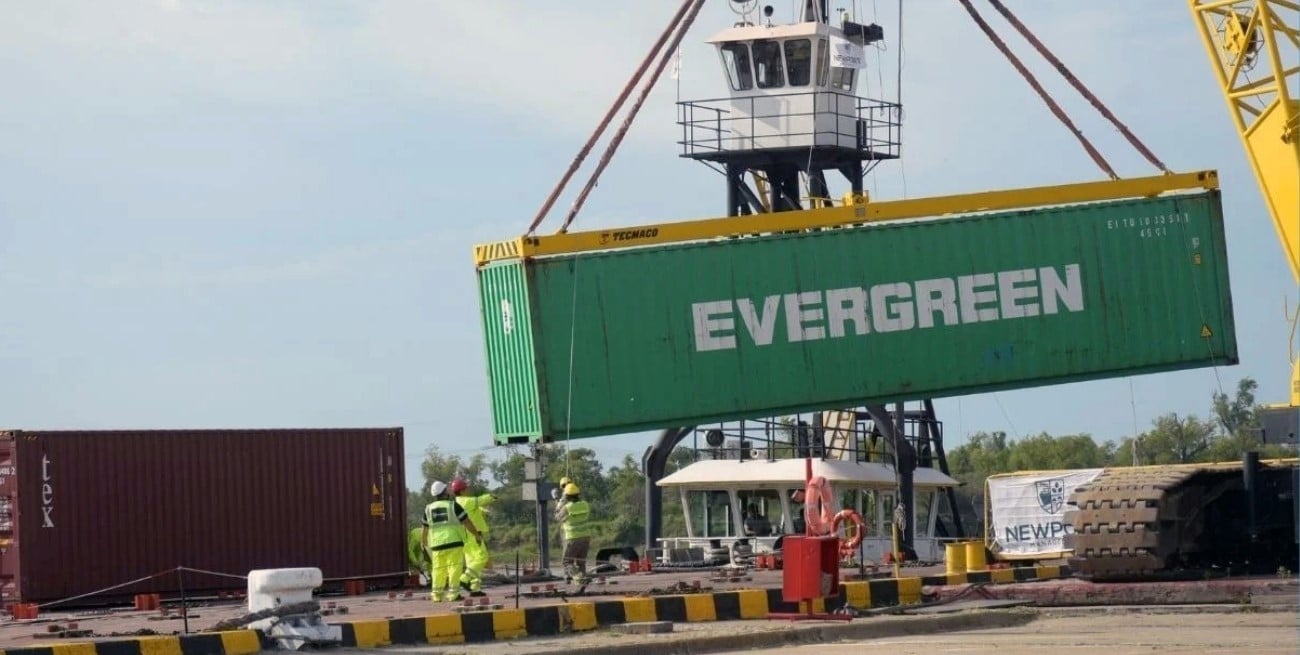 Interrogantes sobre obras públicas y la administración comercial del puerto